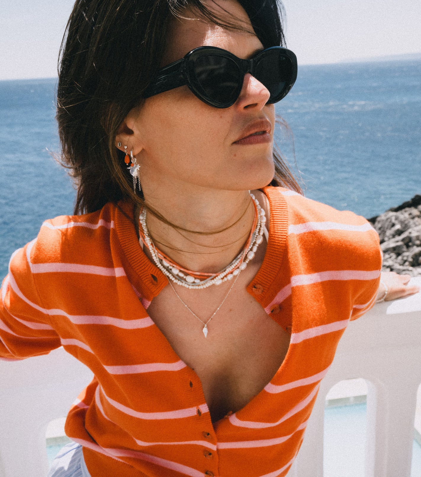 Srebrny choker z kamieniami